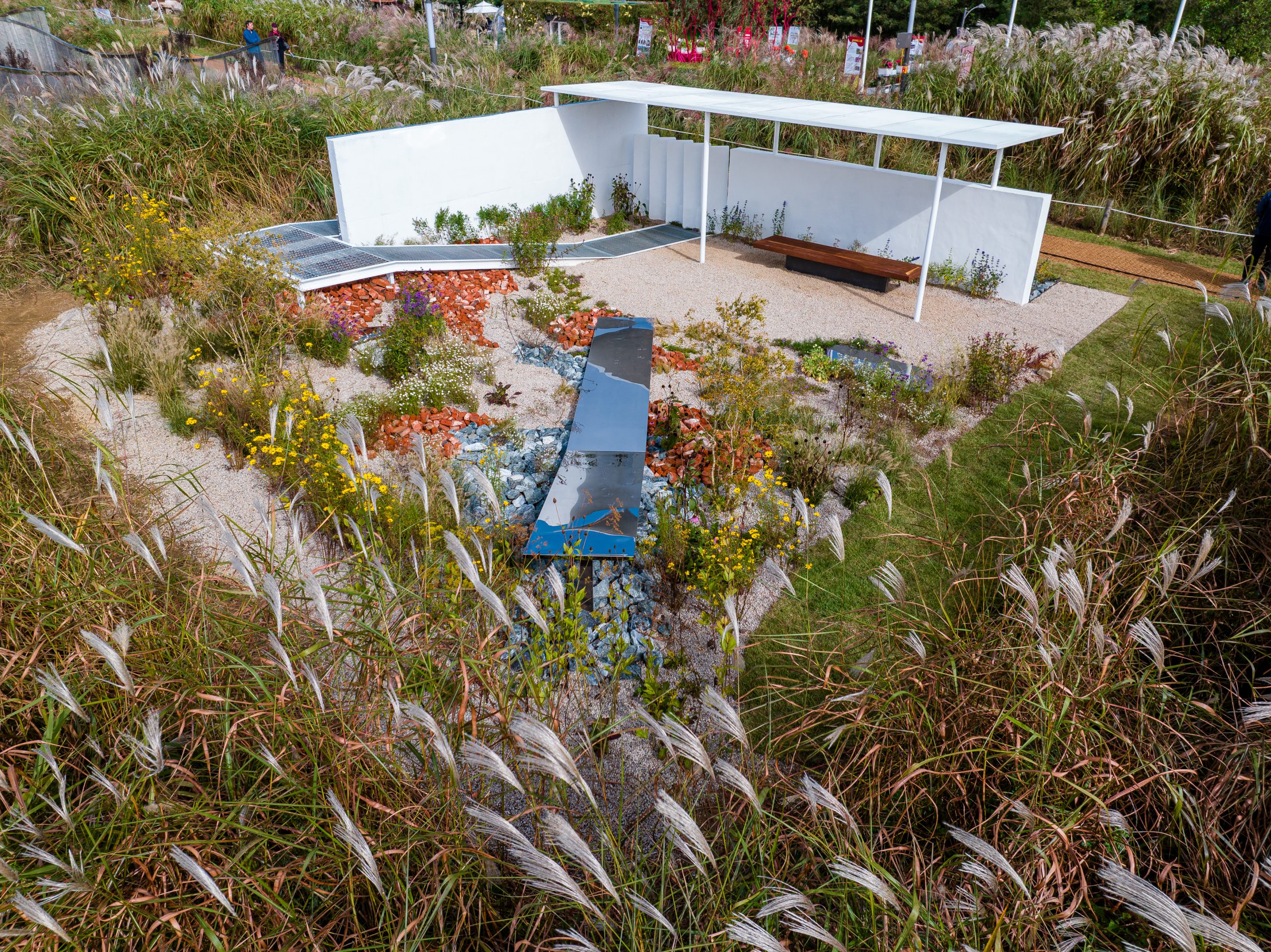 5.작가정원(동상)_오롯이널기억하는순간