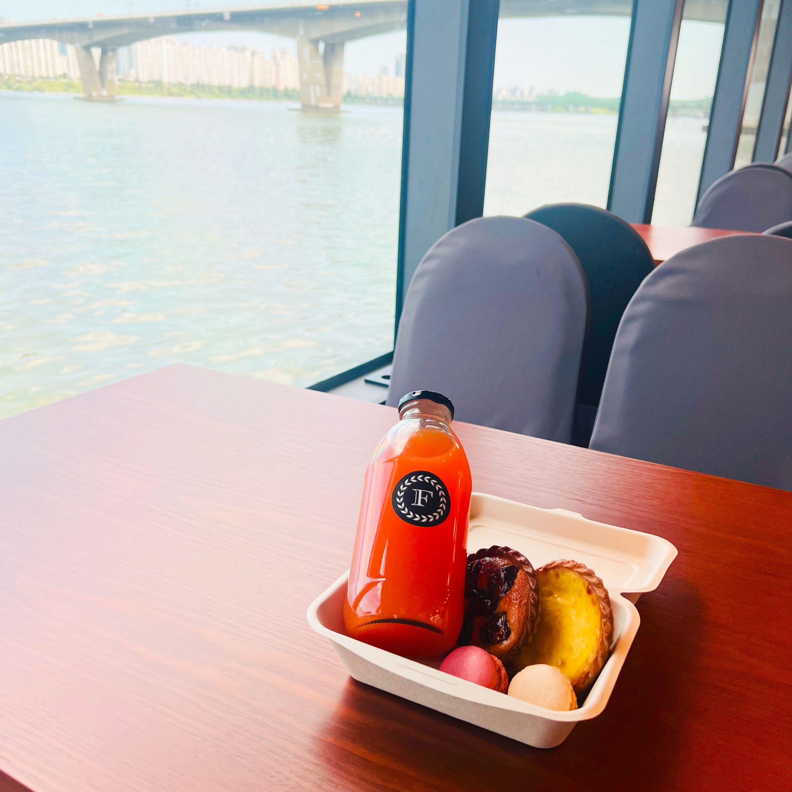 한강투어 카페 크루즈