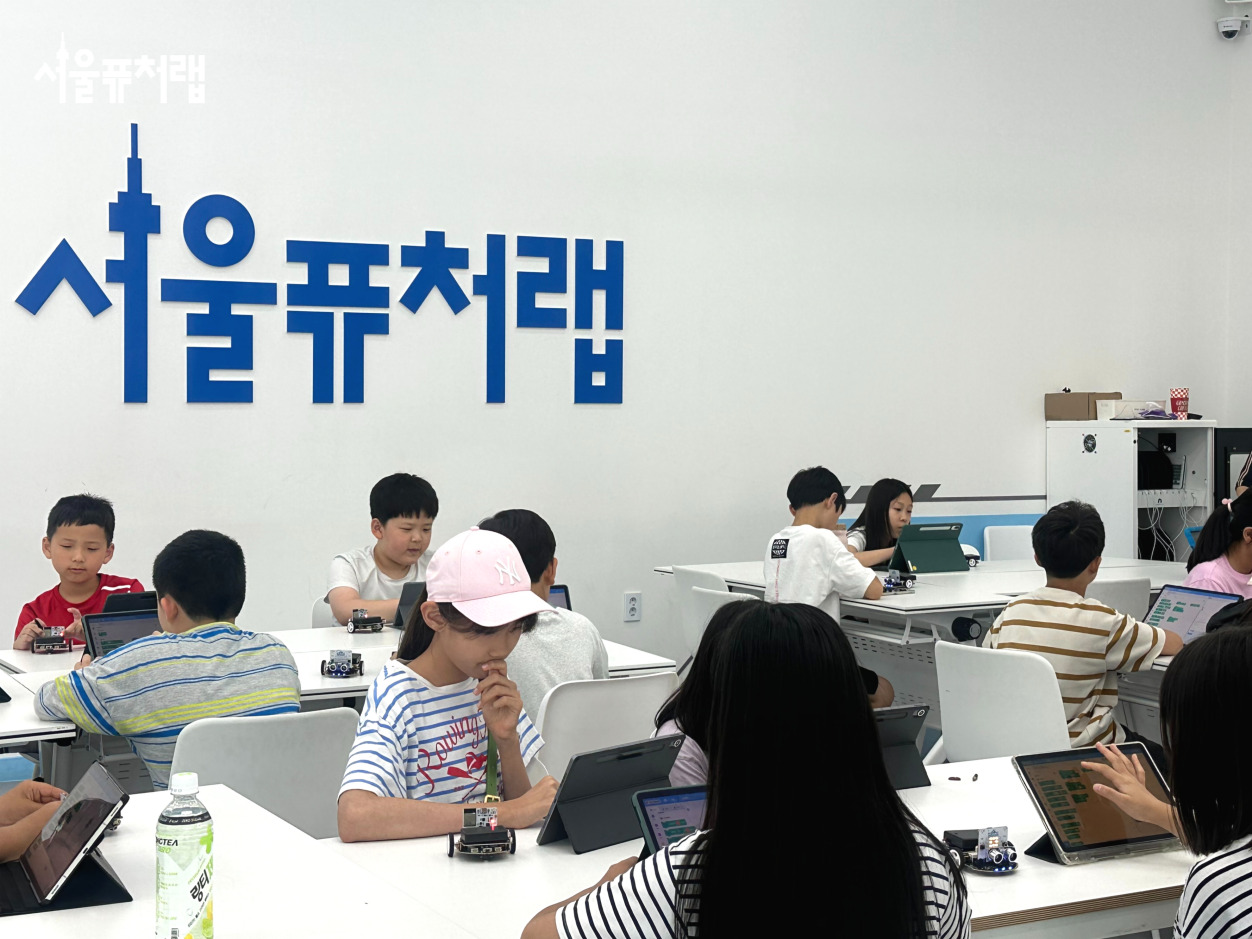 [6월 특강] 코코틱스와 함께하는 착한 심부름 로봇 만들기 체험 07