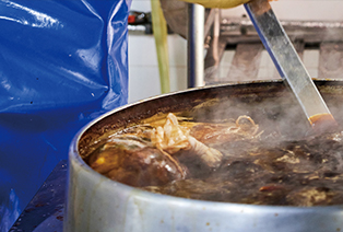 전국 팔도에 통하는 맛동네, 장충동 족발