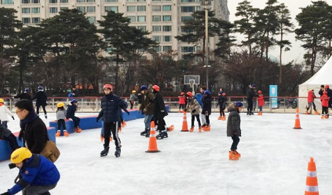 여의도공원 아이스파크 전경
